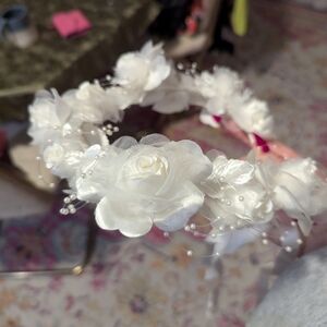White festival flower crown